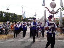 004Ausholen des neuen Königspaares und Parade