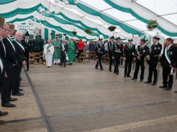 005_07-29-2017-zeltgottesdienst_kaffeetrinken_für_die_ehrenmitglieder