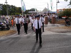 005Ausholen des neuen Königspaares und Parade