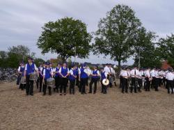 002Ausholen des neuen Königspaares und Parade