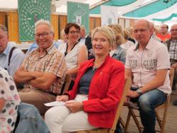 08-03-2019-Zeltgottesdienst  Kaffeetrinken für die Ehrenmitglieder (11)