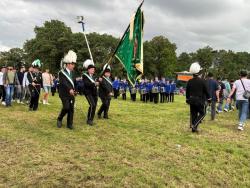 39-07-30-2023-Ausholen Königspaar-Parade