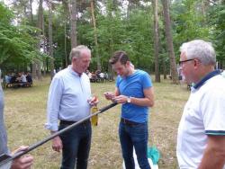 8 Juli 2017 Richten der Vogelstange (10)