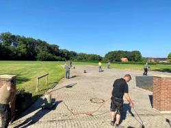 07-05-2022-Herrichten Festplatz und Vogelstange001