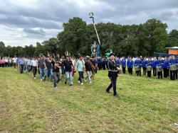 21-07-30-2023-Ausholen Königspaar-Parade