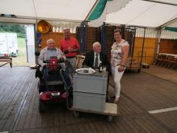 08-03-2019-Zeltgottesdienst  Kaffeetrinken für die Ehrenmitglieder (80)