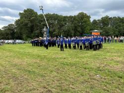 18-07-30-2023-Ausholen Königspaar-Parade