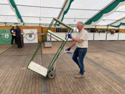 07-28-2022-Herrichten Festplatz und Festzelt08