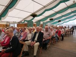 08-03-2019-Zeltgottesdienst  Kaffeetrinken für die Ehrenmitglieder (9)